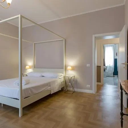 Liberty Apartment 펜션