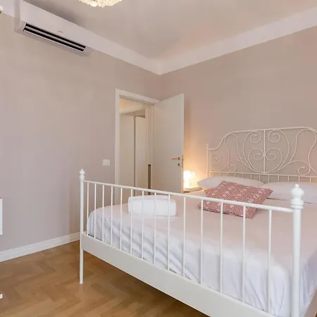 Liberty Apartment *