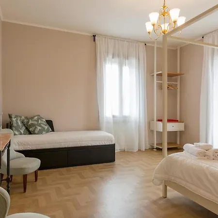Holiday home Liberty Apartment
